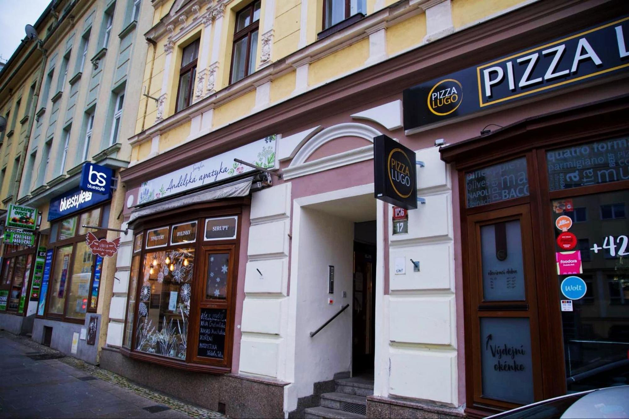 Family Apartment Kv Karlsbad Exterior foto
